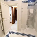Alojamento de Acomodação e Pequeno-almoço Barone Liberty Boutique & 4*