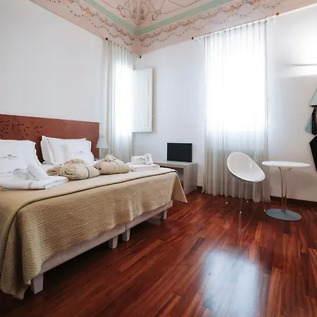 住宿加早餐酒店 Barone Liberty Boutique & 加利波利